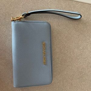 Michael Kors Wristlet Wallet